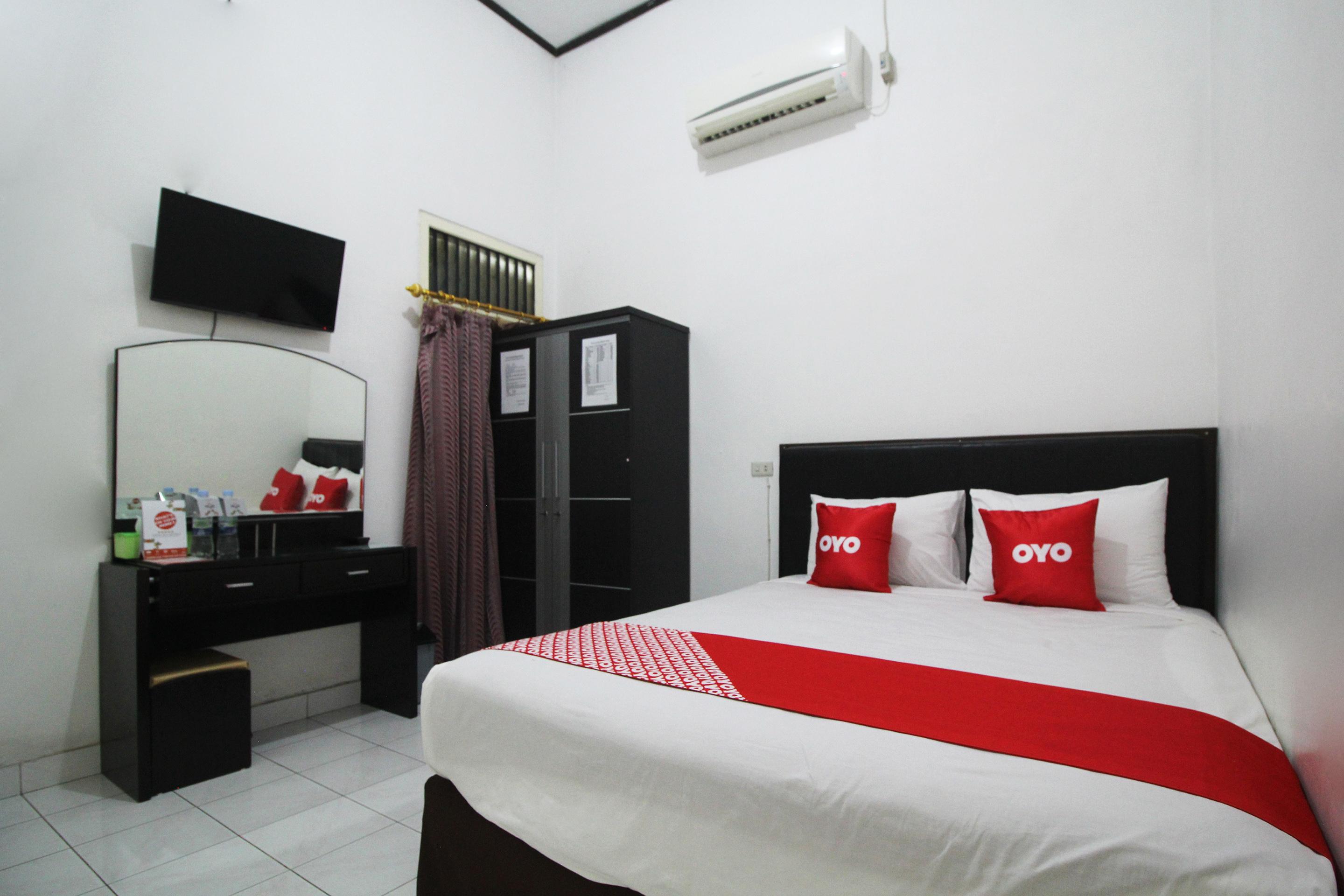 Oyo 2014 Wisma Zahra Bandar Lampung Bagian luar foto
