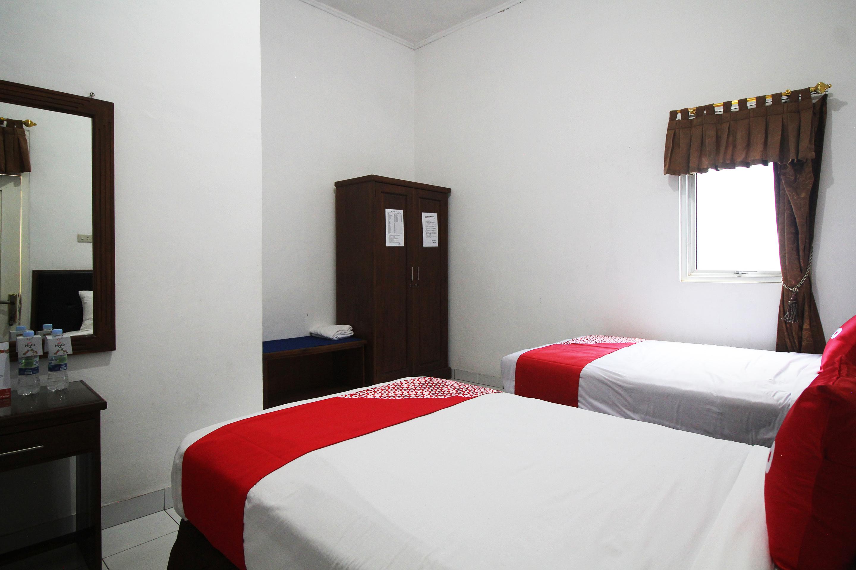 Oyo 2014 Wisma Zahra Bandar Lampung Bagian luar foto